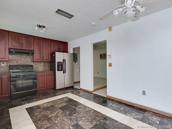 5th image of 6744 Pansy Dr