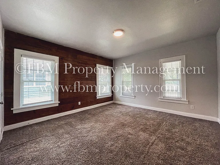 104 Sunset Cir — Photo 8