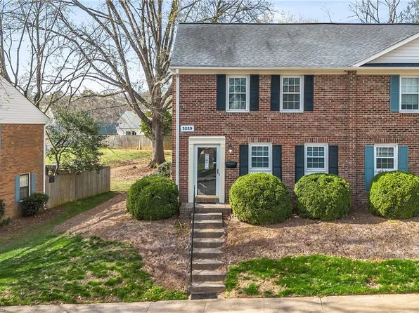 3229 Regents Park Ln Unit A, Greensboro, NC 27455