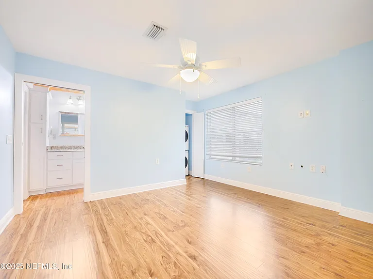 6472 Putnam St — Photo 17