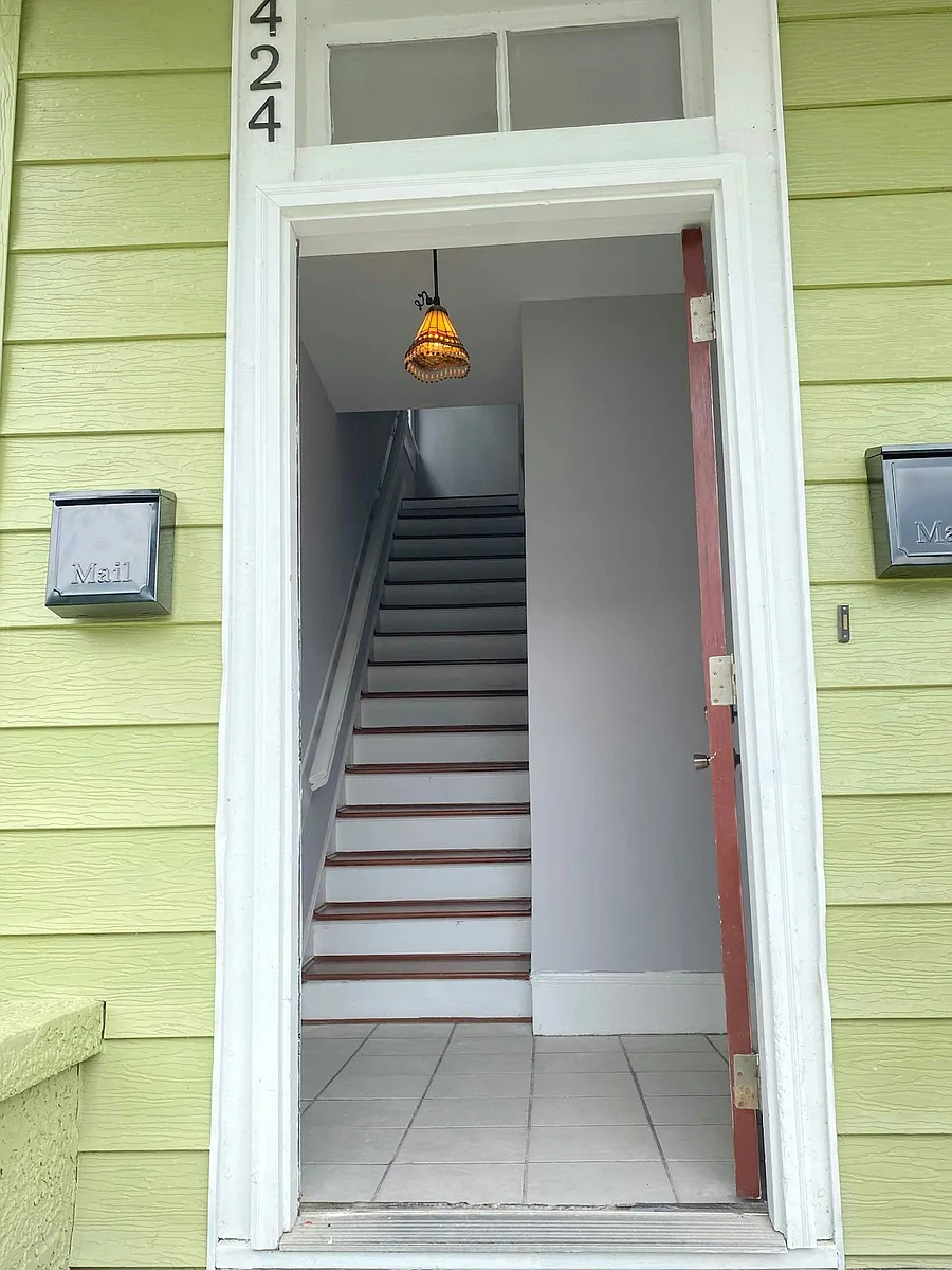 Building Photo - 424 E 32nd St #424