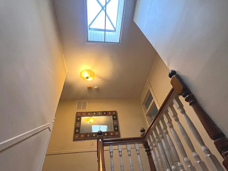 727 Reservoir St — Photo 31