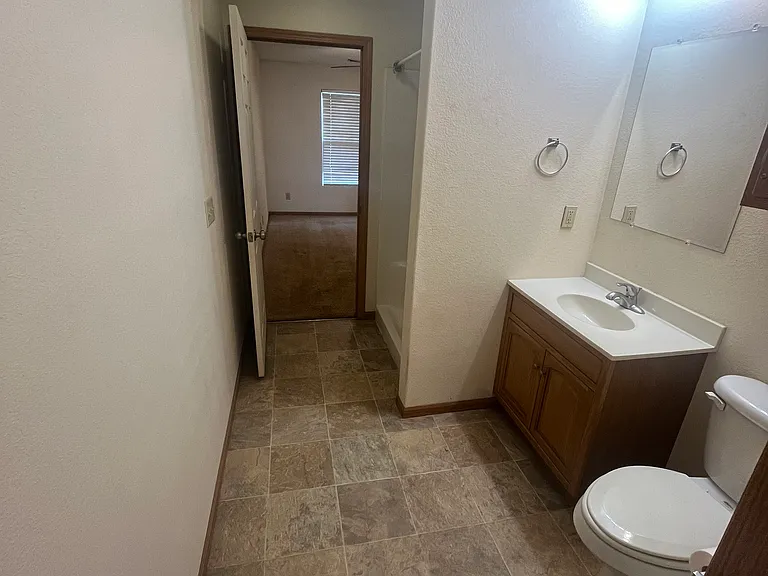 2721 N Brookglen Cir — Photo 4