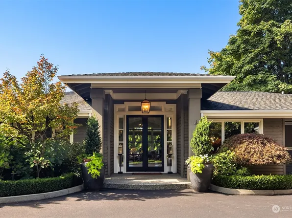 8454 SE 44th Street, Mercer Island, WA 98040