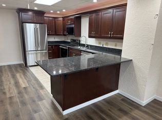 123 W Washington St #4, Morris, IL 60450