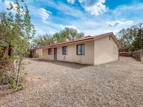 1410 Jackson Rd SW, Albuquerque, NM 87105