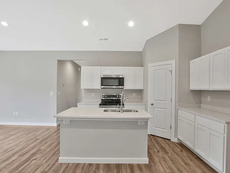 13543-13557 W Haskell St — Photo 34