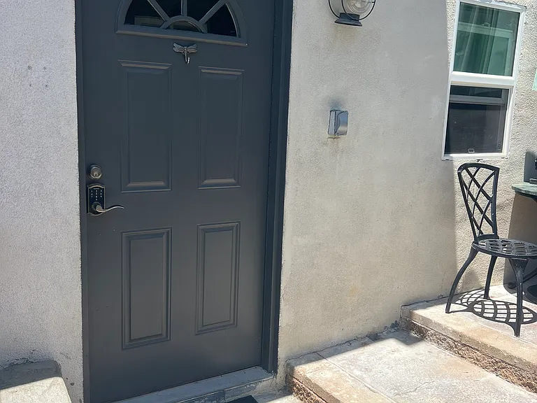 21811 Gresham St #1 — Photo 13