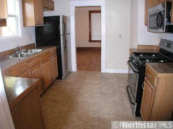 4th image of 3651 Aldrich Ave N