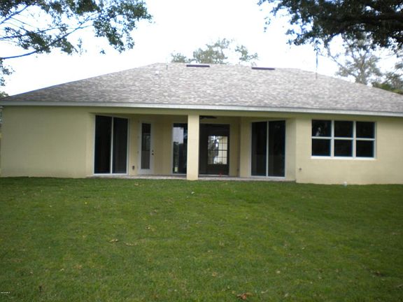 3rd image of 654B Shrine Cir