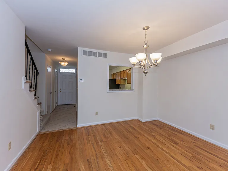 Indian Creek Apartments and Townhomes — Photo 134