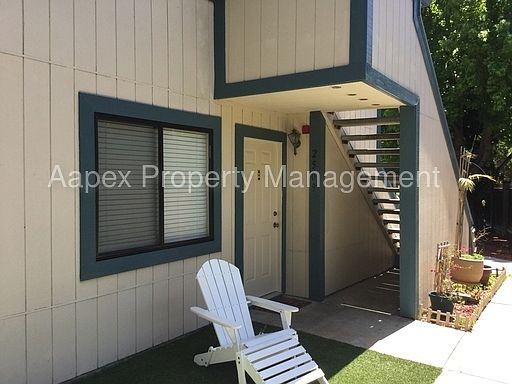 1st image of 2509 Copa Del Oro Dr