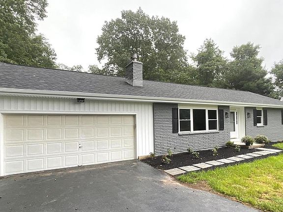2nd image of 1516 Walton Dr