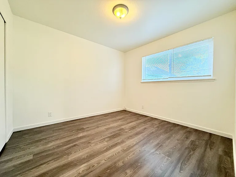 420 S 7th St #6 — Photo 16