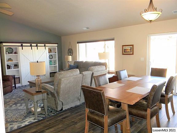 4th image of 85 Keegan Ct