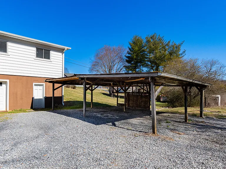 938 Ratcliff Cove Rd — Photo 12