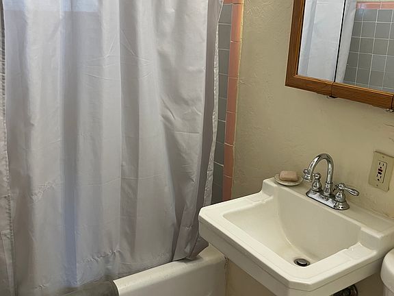 5th image of 2620 W Ironwood Hill Dr APT 7