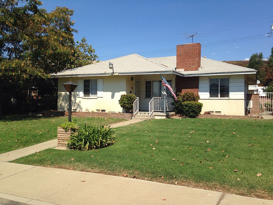 1st image of 743 Elaine St