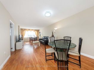 45 Silver Springs Blvd #706, Toronto, ON M1V 1R2
