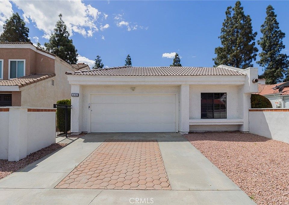 1st image of 14361 El Contento Ave