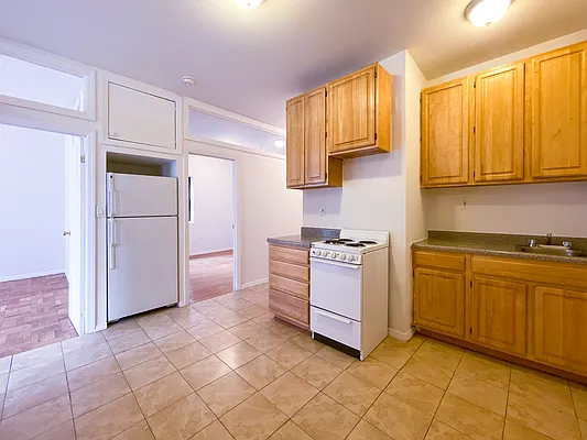 Rented by Compass | media 14