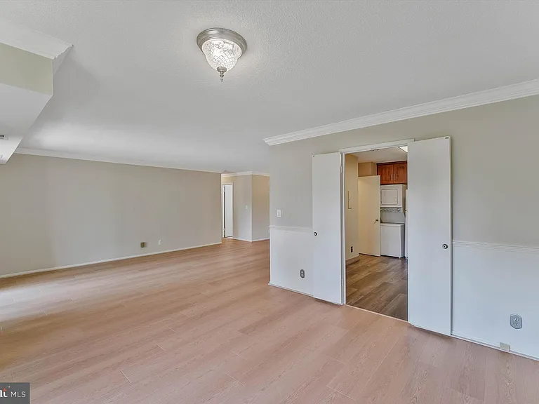 8360 Greensboro Dr #208 — Photo 17