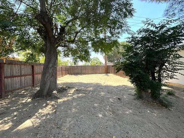 1629 Kendall Dr — Photo 42