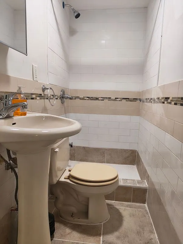 1 bed, 1.0 bath, 1125 sqft, $1,800 — Photo 3