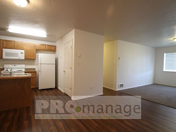 3rd image of 2592 Prospect Dr #4