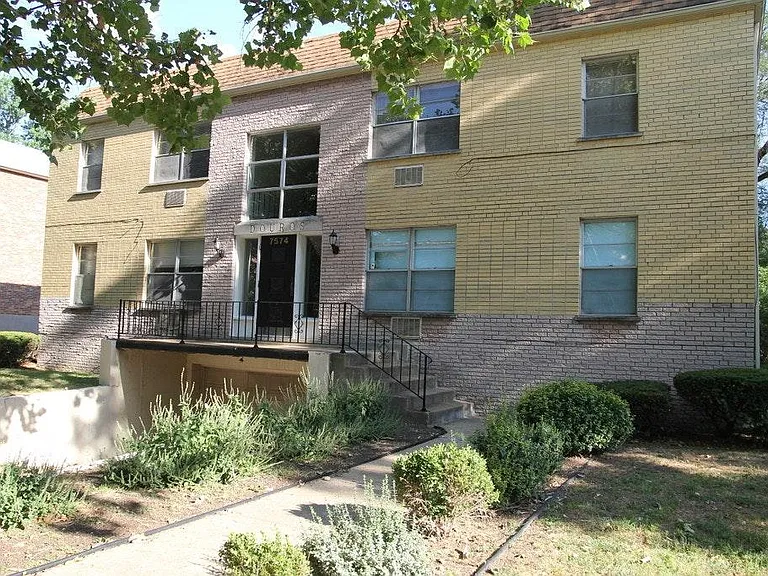 7574 Buckingham Dr #6 — Photo 1