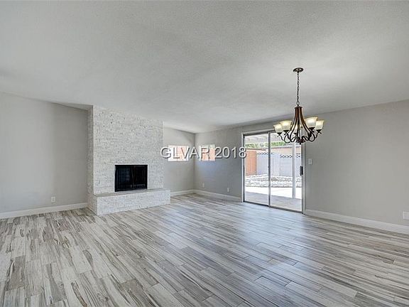 2nd image of 1709 Izabella Ave