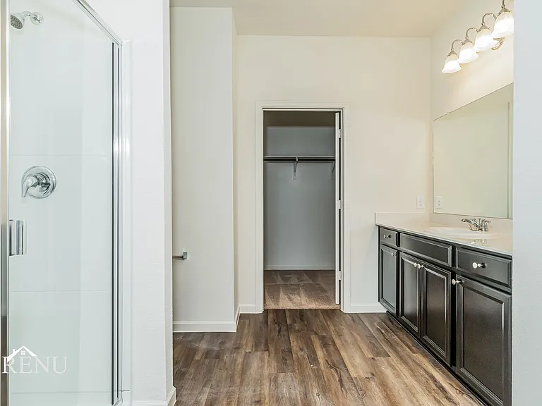 692 Wellington Dr — Photo 30