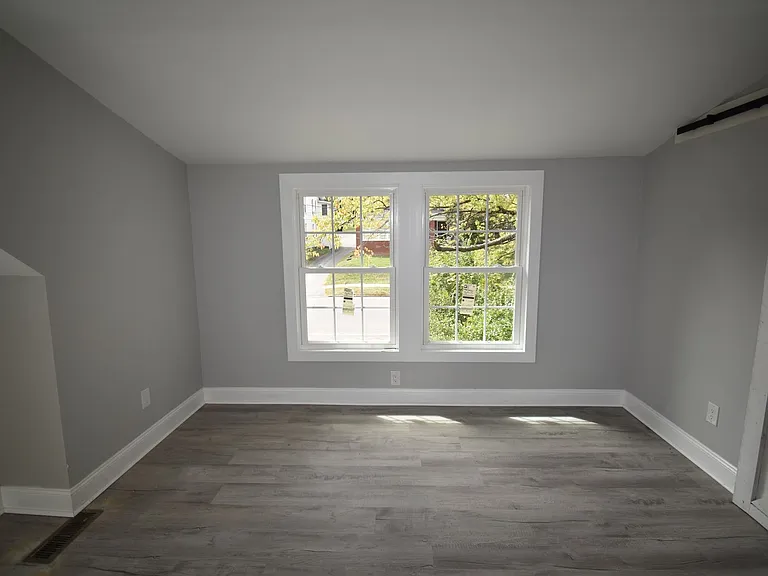 38 N Fairview St — Photo 15