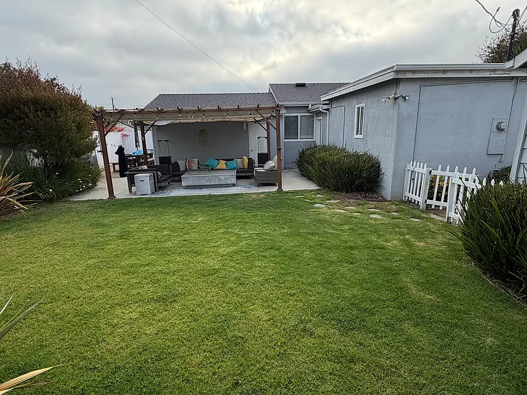 8116 Handley Ave — Photo 12