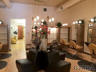 2nd image of 344 Main St