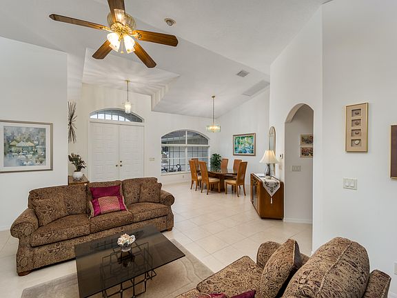 5th image of 2747 SE Eagle Drive