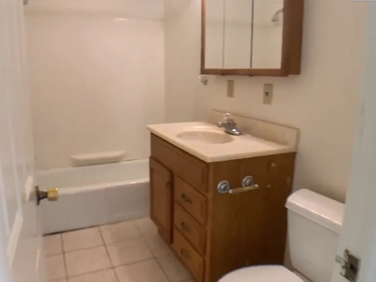209 Williams St #3 — Photo 9