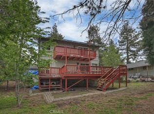 30997 Wild Oak Dr, Running Springs, CA 92382