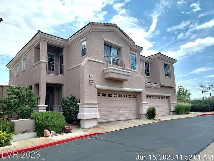 638 Solitude Point Ave — Photo 1