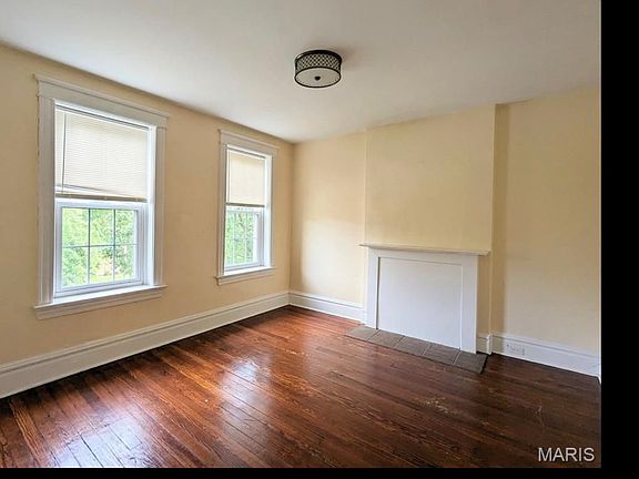 3rd image of 3418 Hartford St #2F