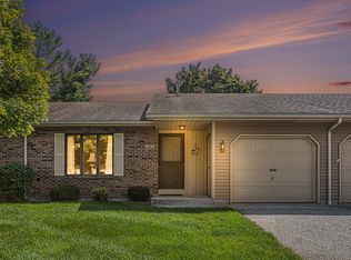 6737 Leisure Way Dr SE, Caledonia, MI 49316