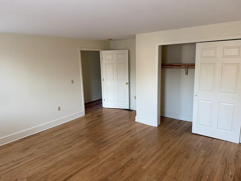 6 Mill St #1 — Photo 4