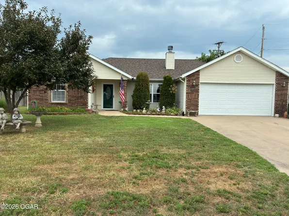1003 Lexington St, Carl Junction, MO 64834