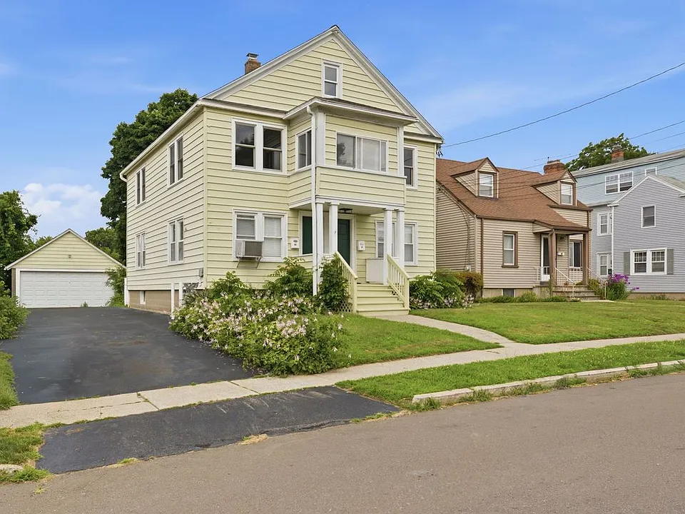 25 Clover St #27