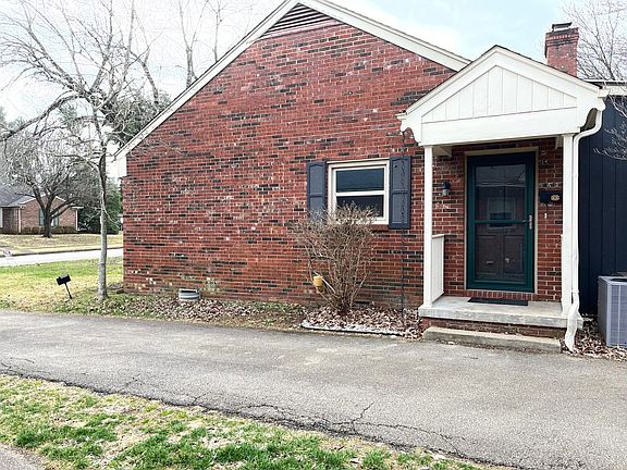 3rd image of 219 Fontaine Cir