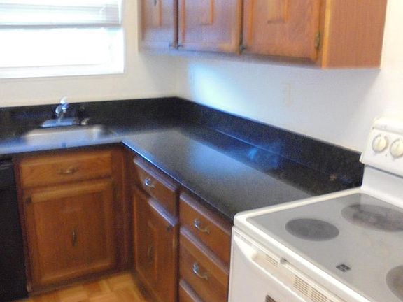 3rd image of 6186 Greenwood Dr APT 302