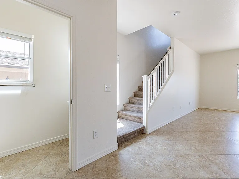 1083 W Calle Vista De Suenos — Photo 15