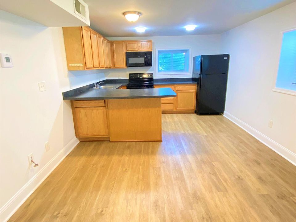 1st image of 35 Carver St APT B