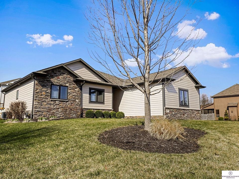 1st image of 2110 Stillwater Dr