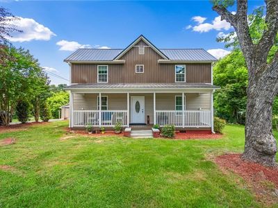 152 Sunrise Ave, Franklinville, NC, 27248